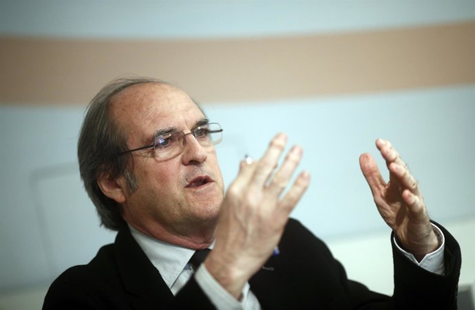 Ángel Gabilondo concede una entrevista a Europa Press