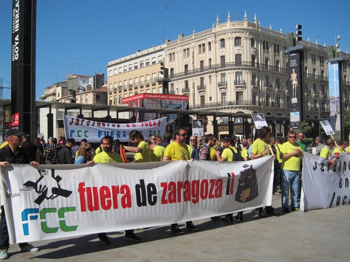 Concentración de trabajadores de FCC Parques y Jardines
