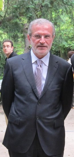 Rector De La UV, Esteban Morcillo