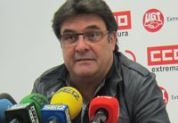 CCOO pide a Monago que cumpla el convenio sobre las oposiciones