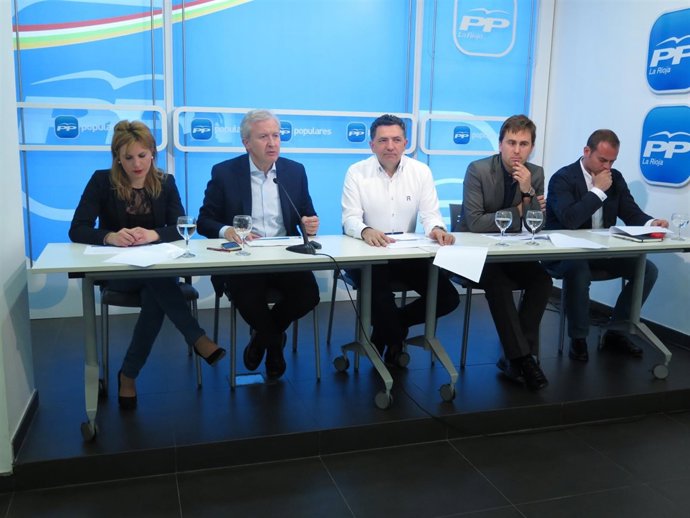 Del Río, con los demás participantes en la rueda de prensa