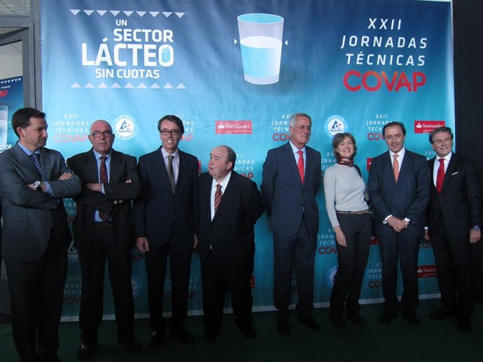 Isabel García Tejerina en las Jornadas de Covap