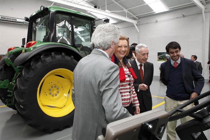 Rudi visita la empresa John Deer-Mundo Agrícola en Villanueva de Gállego