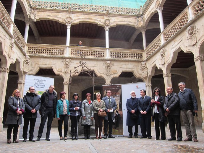 Presentación de la obra 'Teresa, la jardinera de la luz' 
