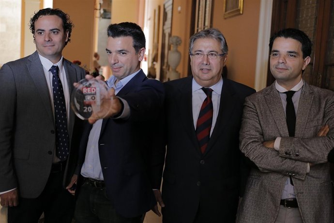 Zoido, con los ganadores de los Herrings Awards