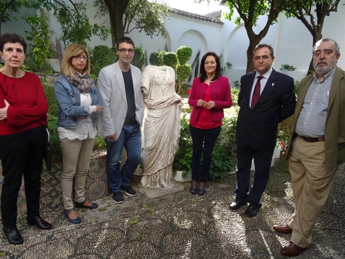 La Junta de Andalucía presenta en Córdoba el programa 'Patios de Cultura'