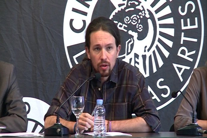 Pablo Iglesias anuncia que Monedero dimite