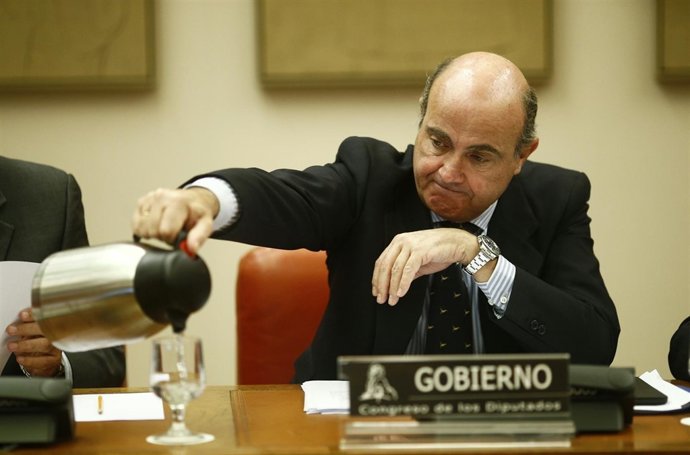 Luis de Guindos en el Congreso