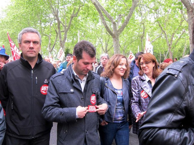 Tudanca acompañado por Izquierdo, García y Rodríguez en el Primero de Mayo