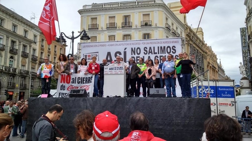 Miles De Personas Se Manifiestan En Madrid Por Un Empleo Digno Y De Calidad 