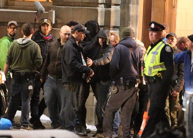 Ben Affleck en el rodaje de Suicide Squad en Toronto136461, Ben Affleck spotted 