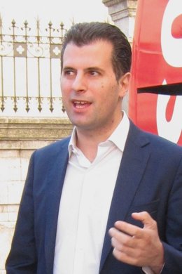  El Secretario General Del PSCL, Luis Tudanca 