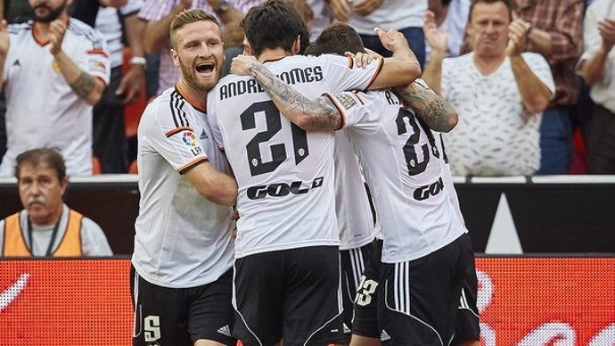 El Valencia refuerza su candidatura a la Champions