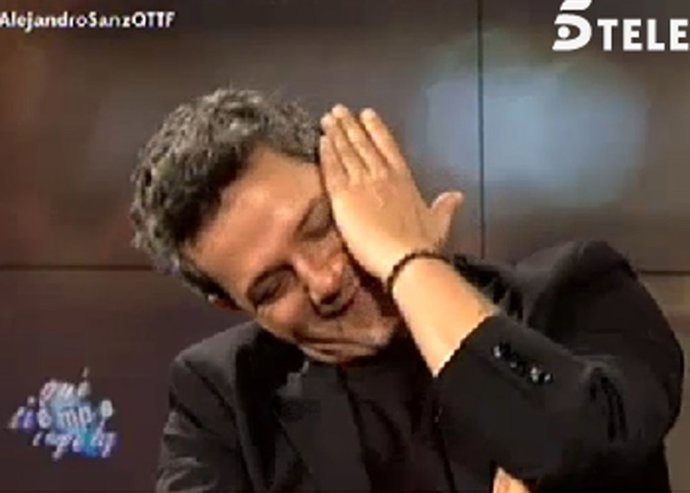 ALEJANDRO SANZ UN PADRE EMOCIONADO CON EL MENSAJE DE SU HIJO DYLAN 