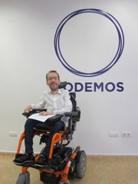 Echenique diu que a Podem hi ha una "ànima única" i no li consta cap disputa entre Monedero i Errejón