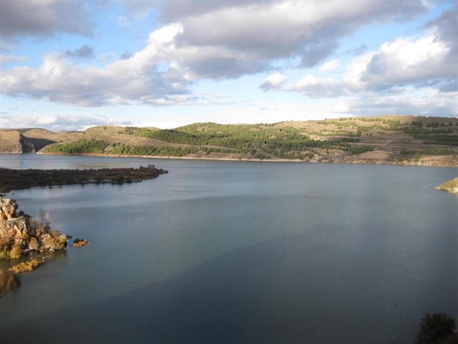Embalse De La Comunidad Aragonesa