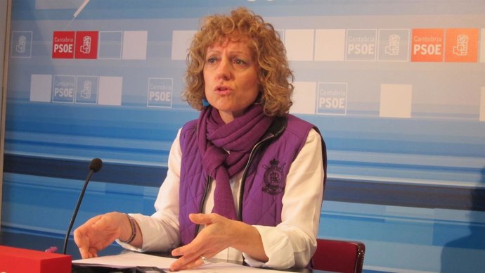 Eva Díaz Tezanos en rueda de prensa 