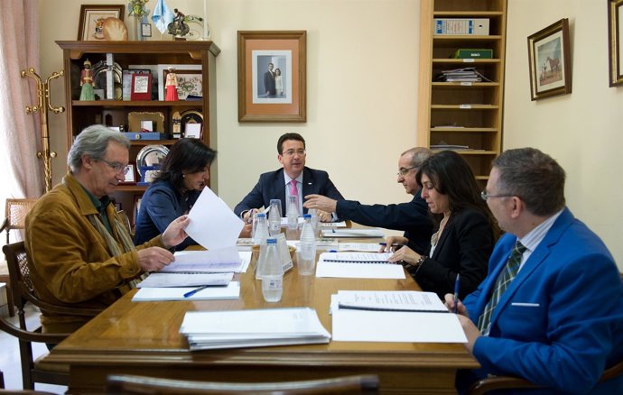 Reuníon de la mesa en Hervás