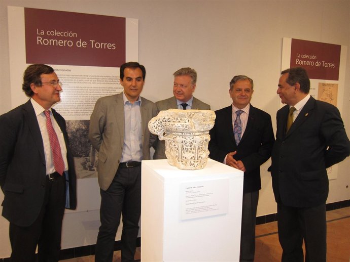 Apertura del lavadero de la Casa Romero de Torres con las autoridades