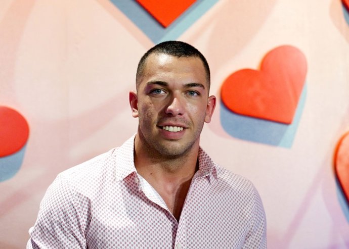 Alberto Isla se estrena tronista en Mujeres y Hombre y Viceversa 