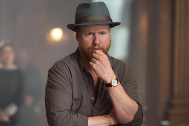  Joss Whedon En El Rodaje De Los Vengadores: La Era De Ultrón