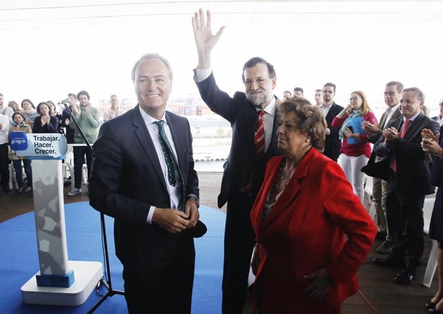 Rajoy, entre Fabrá y Barberá, en un acto del PPCV sobre empleo en Valencia.