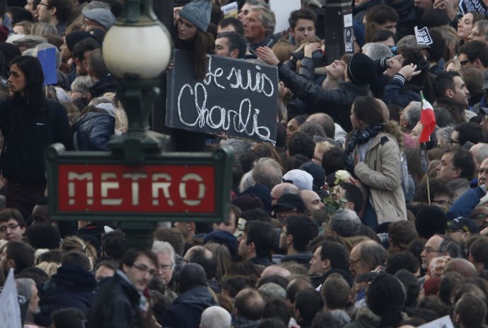 Manifestación por Chalrie Hebdo en París