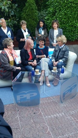 Aguirre con María San Gil