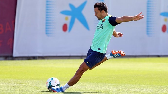 Xavi Hernández entrenando con el Barcelona