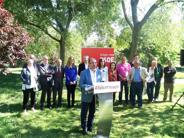 Javier Lamban y compañeros de partido