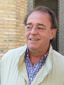 El candidato del PSOE a la Alcaldía, Carlos Pérez  Anadón