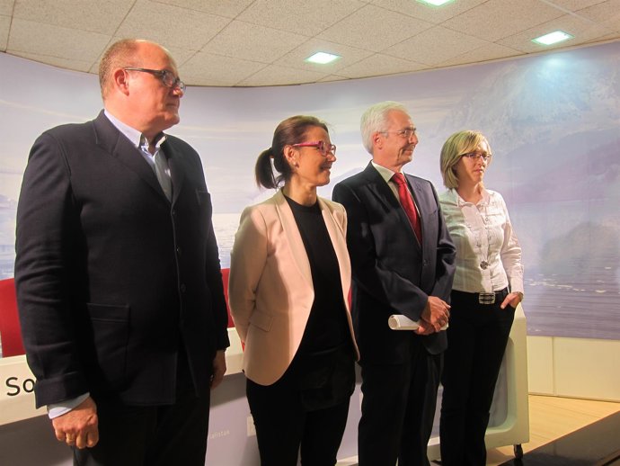 Oterminm Gil, Totorika y Castelo.