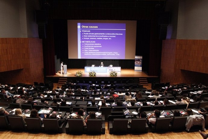 Curso Nacional de Emergencias en Gastroenterología y Hepatología en 2013