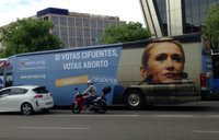 Hazte Oír lanza la campaña 'Si votas a Cifuentes, votas aborto'