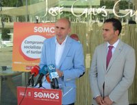 El PSOE-A pide al PP-A que "arrime el hombro"