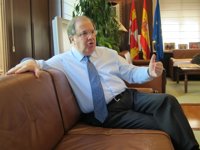 El PP gana en nueve comunidades pero sólo mantiene la mayoría absoluta en Castilla y León