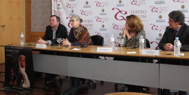 De izquierda a derecha, Salvador Collado, Ana Diosdado, Goyanes y Viteri