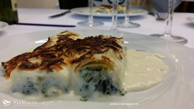 Canelones con espinacas y gambas