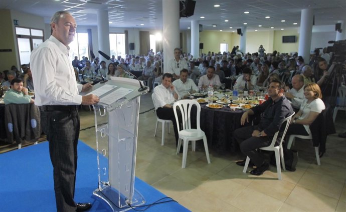 Fabra se dirige a los simpatizantes reunidos en La Nucia