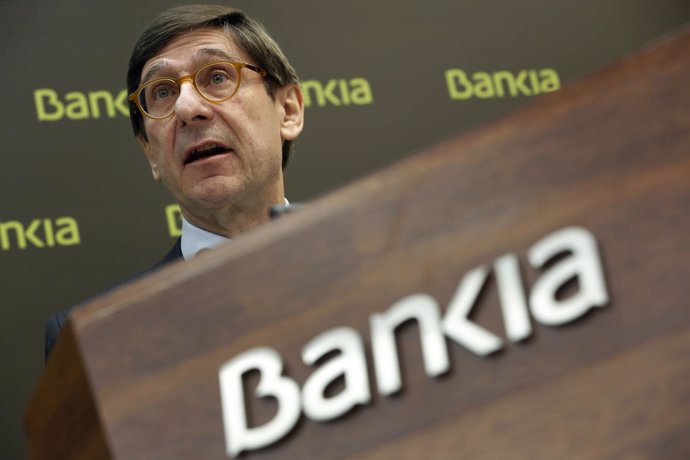 Bankia's Executive Chairman Goirigolzarri speaks during a news conference to pre