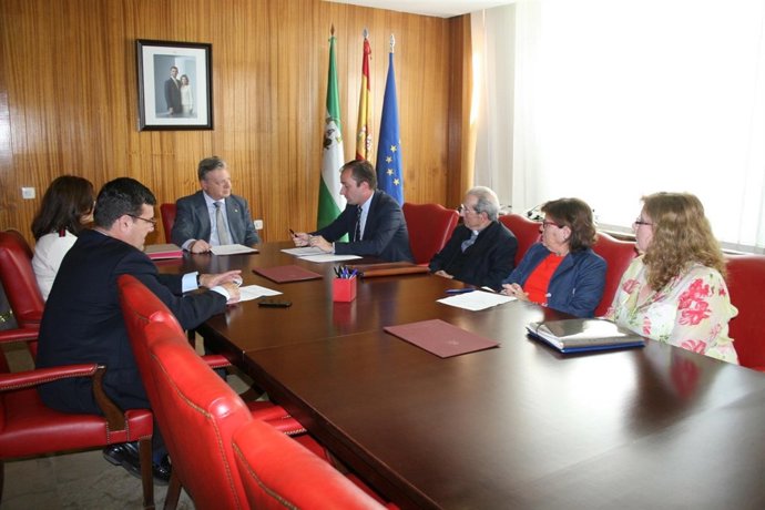 Reunión del Patronato de Huertos Familiares