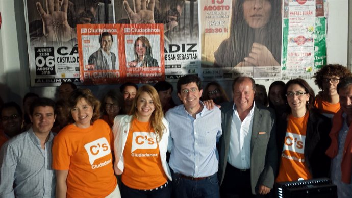 Marín, junto a la candidata de C's a la Alcaldía de Sanlúcar de Barrameda