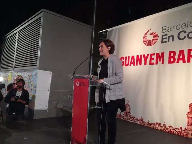 La candidata de BComú, Ada Colau, abre la campaña electoral