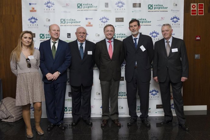 El Instituto Valenciano de Empresa Familiar y Caixa Popular firman un convenio