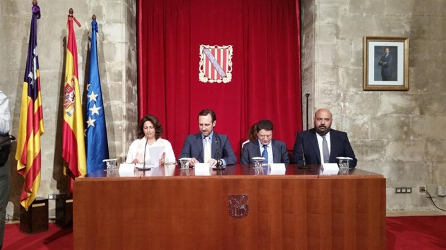 Reunión Govern con OMT