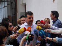 Maíllo afea a Durán convocar otra votación sin consultar a la Mesa y pide a Díaz "que se arremangue"