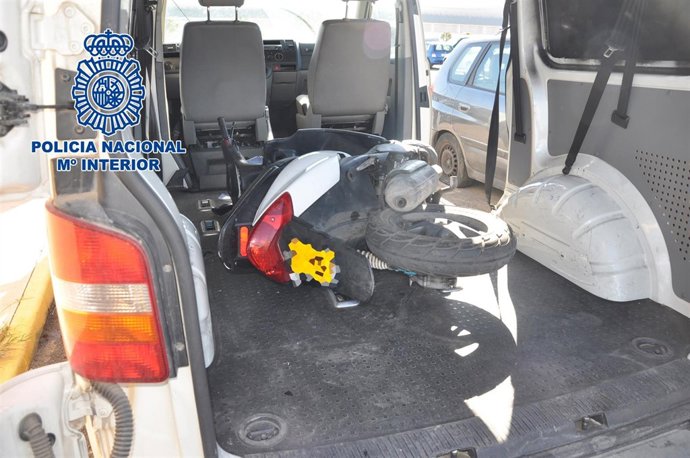 Imagen del interior de la furgoneta que se dio a la fuga