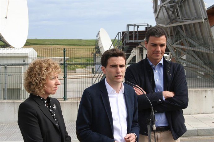 Pedro Sánchez, Casares y Díaz Tezanos