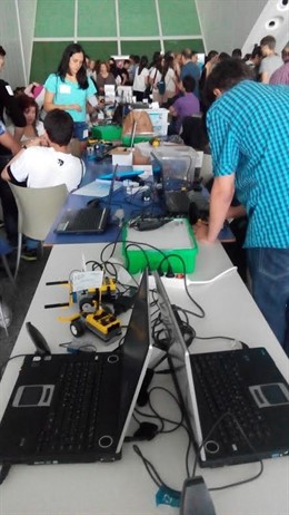 Participantes del concurso 'Desafío Robot' ultiman los detalles