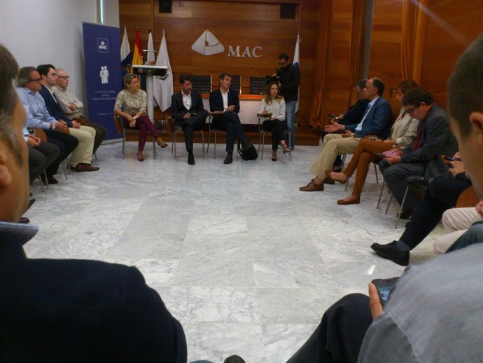 Reunión con el Hiperclúster Tenerife